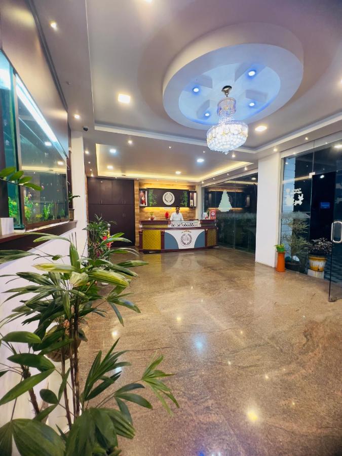 海德尔宫酒店度假村 Athirappilly 外观 照片