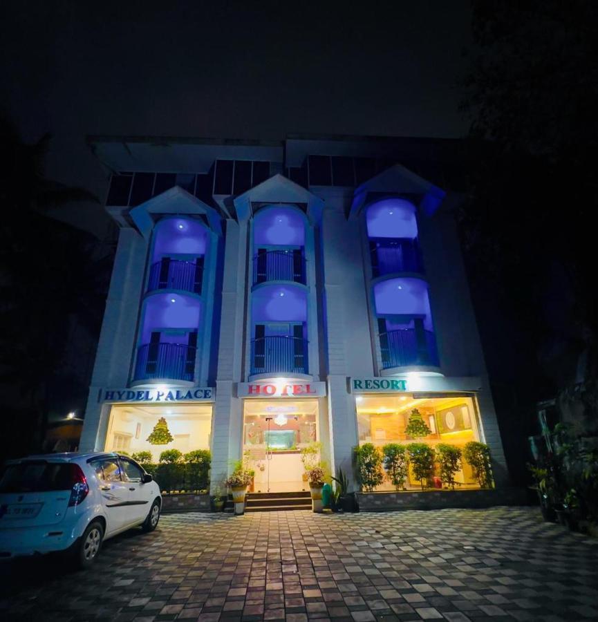 海德尔宫酒店度假村 Athirappilly 外观 照片